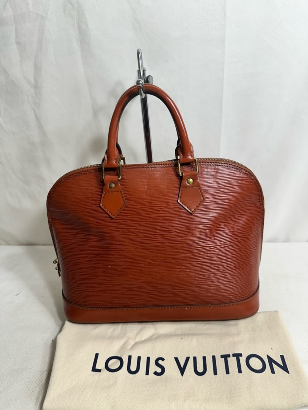 Louis Vuitton Cognac Epi Leather Alma Satchel - Picture 2 of 11